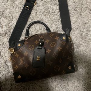 COPY - Louis Vuitton cross body. Retails for $3000. Like new asking $900